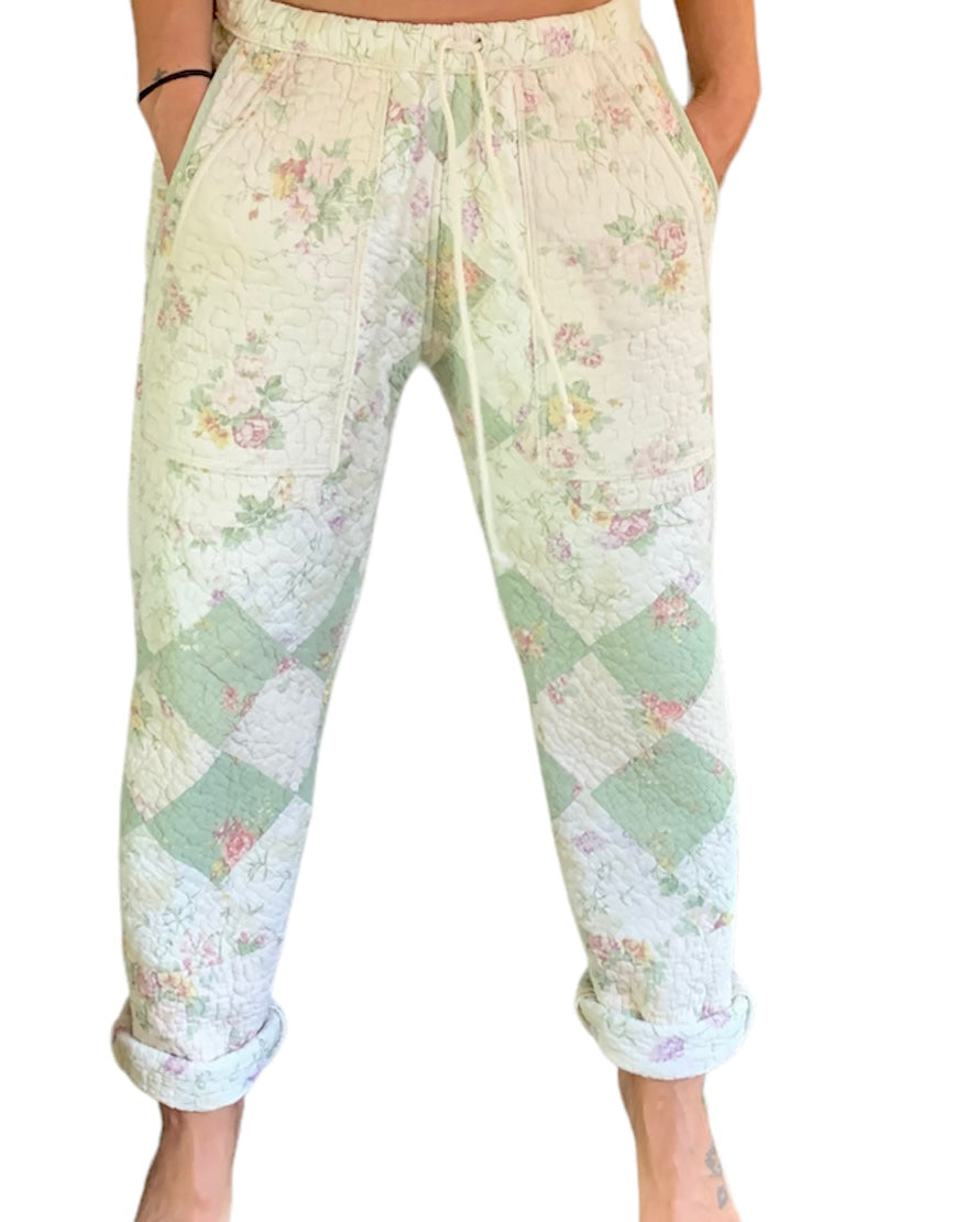 Ditsy diamond quilted lounge pants